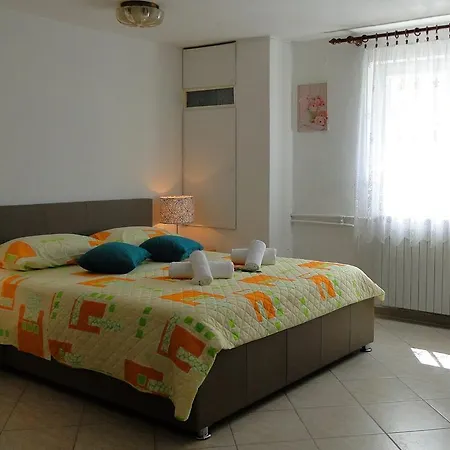 House Slatine Дом отдыха *
